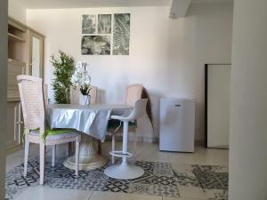 Appartements Montsoult charmante chambre R2D : photos des chambres