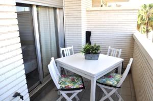 Elegance, 2 dormitorios, playa y centro a 5mn, by Bookindenia