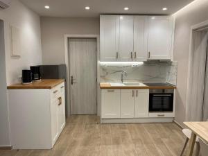 Andreas luxury apartments in Nea Fokaia