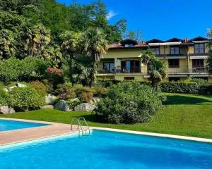 Sém Chi, the oasis on the lake - Cerro Lago Maggiore