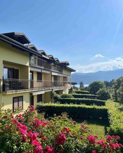 Sém Chi, the oasis on the lake