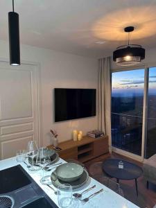 Appartements Appartement renove entre terre et mer avec piscine : photos des chambres