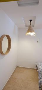 FRESH DESIGNED next to THE SEA -nice area - wifi