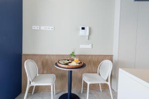 Aspasios Bonjardim Apartments