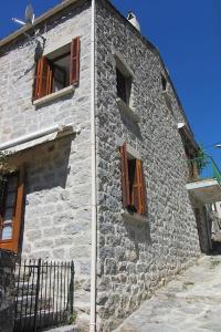 Appartements Maison chaleureuse avec patio a la montagne : photos des chambres