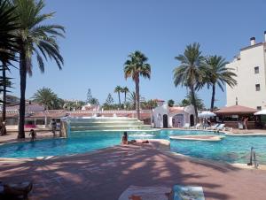 Estudio Denia piscina El Retiro