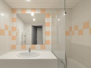 Studio confort rénové, balcon sud, skis aux pieds - FR-1-181-2556