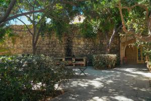 CASA SAN ROCCO - Luxurious Grand 18th C. Palace with Gardens & Pool