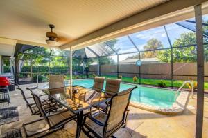 Close to Siesta Key, Shopping, Restaurants & More!