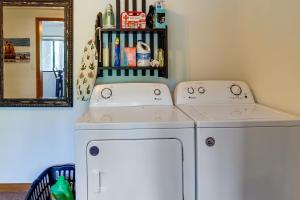 Less Than 1 Mi to Rainbow Lake Family Home with Fire Pit