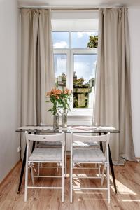 Spacious City Centre Apartment with Parking SELF CHECK-IN