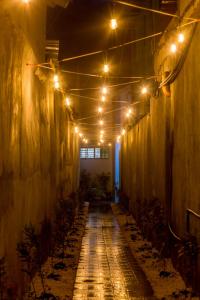 ALONA BEACH SIDE INN