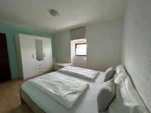 Quiet countryside apartments near the city and the sea 