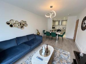 C3757, Spacious 3 bedroom flat in Wembley