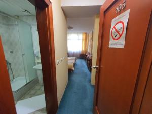 Twin Room with Extra Bed room in Hotel Norcev