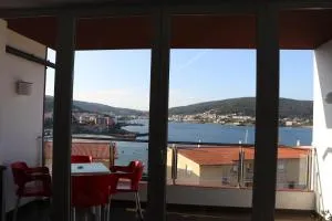 Entre la tierra y el mar Playa de Quenxe - Corcubión A Coruña - Ameixenda