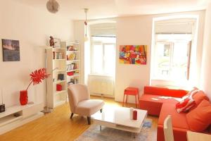 Your Sunny Home Away from Home