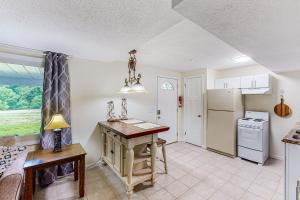 1BR on Working Homestead with River Access