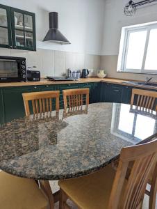 Fly Dodo Summer Residence