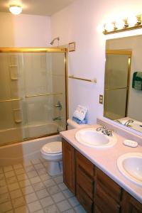 Fawn Valley Inn- 242 apts