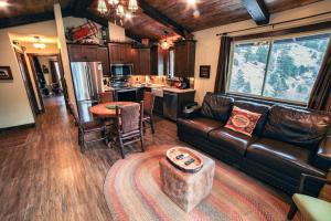 Fawn Valley Inn- 269 condo