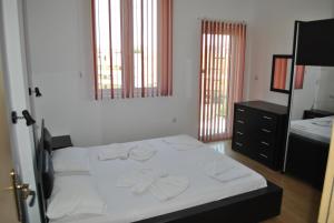 Julia Family Apartments