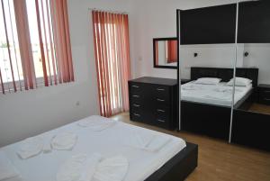 Julia Family Apartments