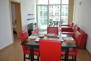 Julia Family Apartments