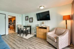 Ocean-View Myrtle Beach Condo with Beach Access!