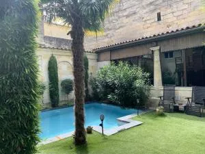Maison charmante à Libourne avec piscine privéea - 阿尔韦尔
