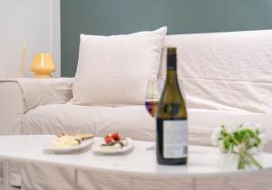 Osondoson Stay-5min to Hapjeong Station, family favorites, 3bed room, large living room