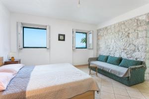 Holiday house with a parking space Igrane, Makarska - 8332