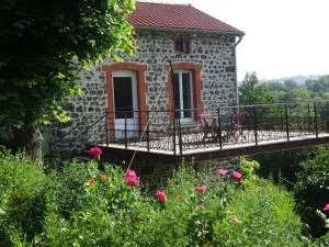 Gîte charmant avec terrasse et wifi au Puy-en-Velay - FR-1-582-331 - Collandre