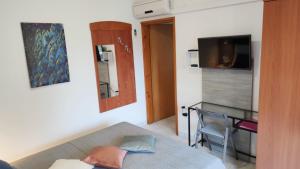 Apartments by the sea Milna, Vis - 21183