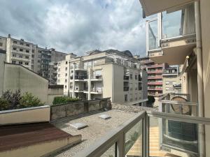 Appartements Charmant T2 au Centre d'Aix-les-Bains, Calme, Sud, Parking Prive, Proche Thermes et Commerces - FR-1-555-94 : photos des chambres