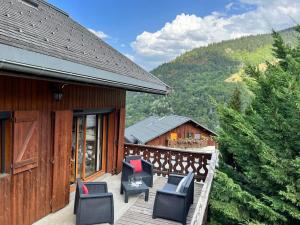 Chalets Chalet Meribel, 5 pieces, 8 personnes - FR-1-688-57 : Chalet