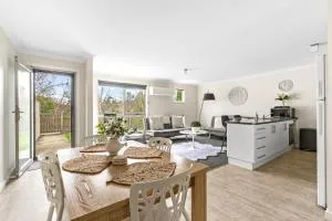 Stylish and Spacious Launceston Villa + Free Wifi - Newstead