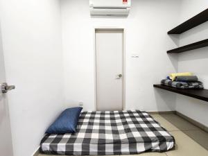 LAVENDER SUITE # Shah Alam I-City Block B Homestay # 2R1B #FREE WIFI & PARKING