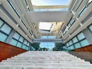 1BR condo de lujo a pasos del mar y de la 5ta avenida