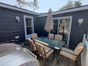 Resort near wineries, river, trails! Large Pool!