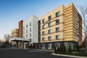 Fairfield Inn & Suites by Marr..