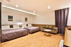 Brown Dot Hotel Jeonggwan