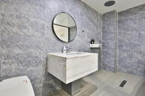 Brown Dot Hotel Jeonggwan