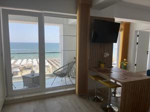 Infinity by Seaside Holding