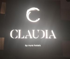Claudia by Nura