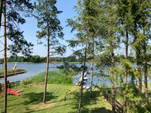 Makosieje Resort komfortowy dom 15m od jezioraogrzewaniew fiwidok na jezioro