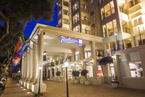 Radisson Blu Le Vendome hotel, 
Cape Town, South Africa.
The photo picture quality can be
variable. We apologize if the
quality is of an unacceptable
level.