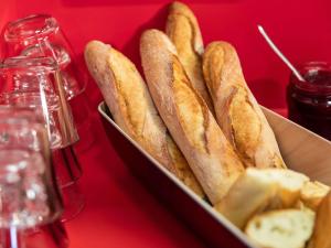 Hotels hotelF1 Paris Saint Denis Universite : photos des chambres
