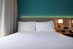 Queen Room with Two Queen Beds - Accessible/Non Smoking room in Holiday Inn Express Hotel Germantown - Northwest Milwaukee an IHG Hotel