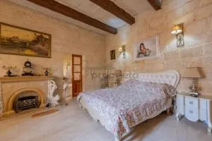 Vintage Farmhouse - Luqa